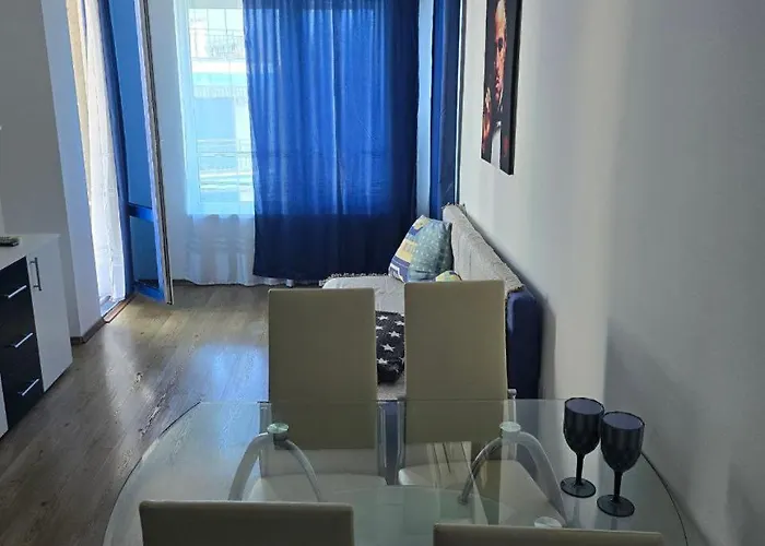 Blue Bay פומורי